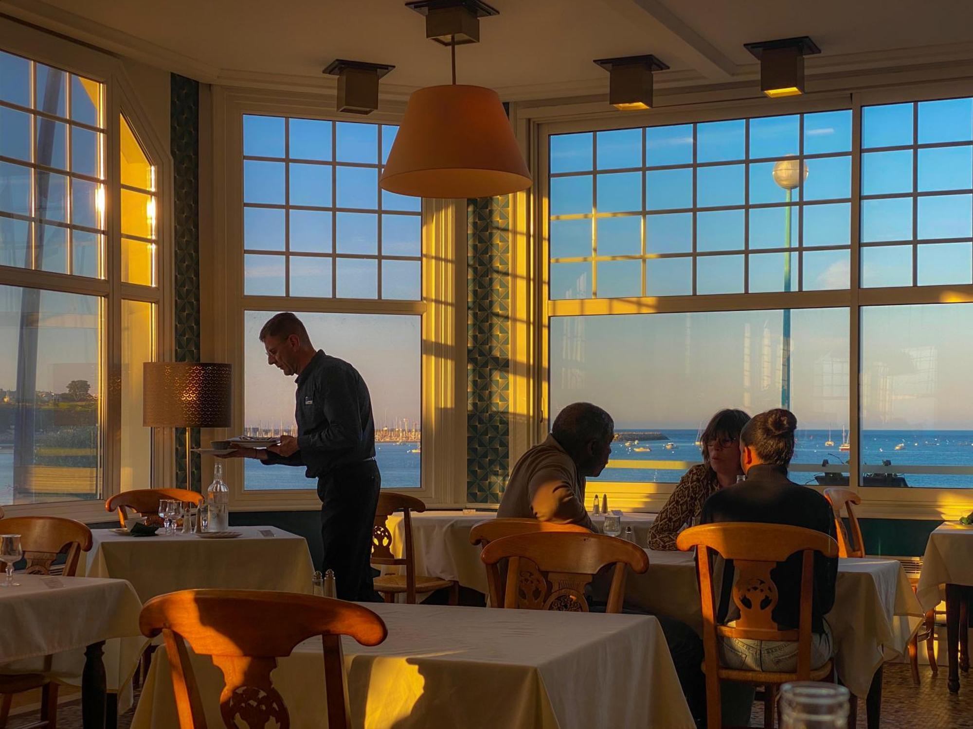 Hotel Des Bains Saint-Cast-le-Guildo Buitenkant foto