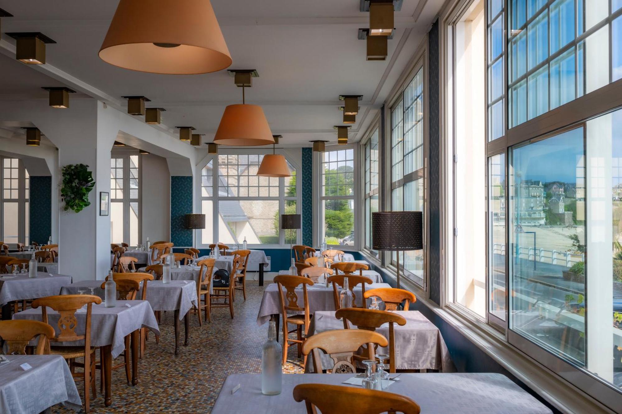Hotel Des Bains Saint-Cast-le-Guildo Buitenkant foto